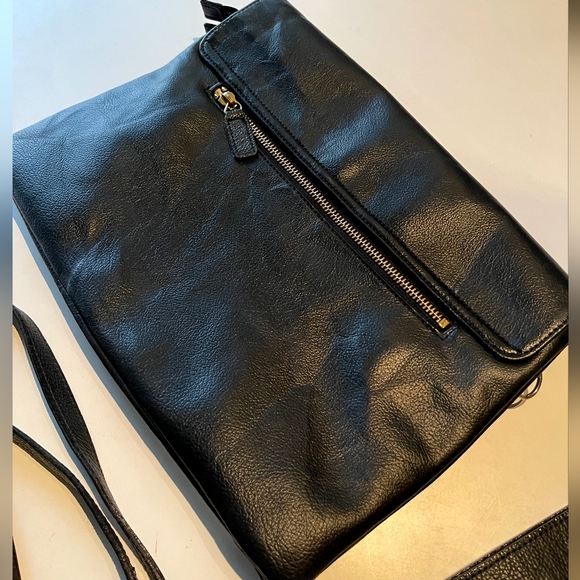 Genuine leather imported heavy quality luxurious bag - Picture 4 of 16